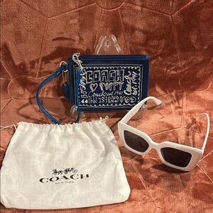 Coach Poppy Blue and White Wristlet with Coach DustBag & Fashion Sunglasses